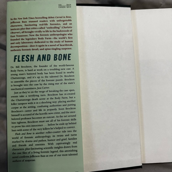 Hardcover Flesh and Bone by Jefferson Bass, good condition - Picture 8 of 8